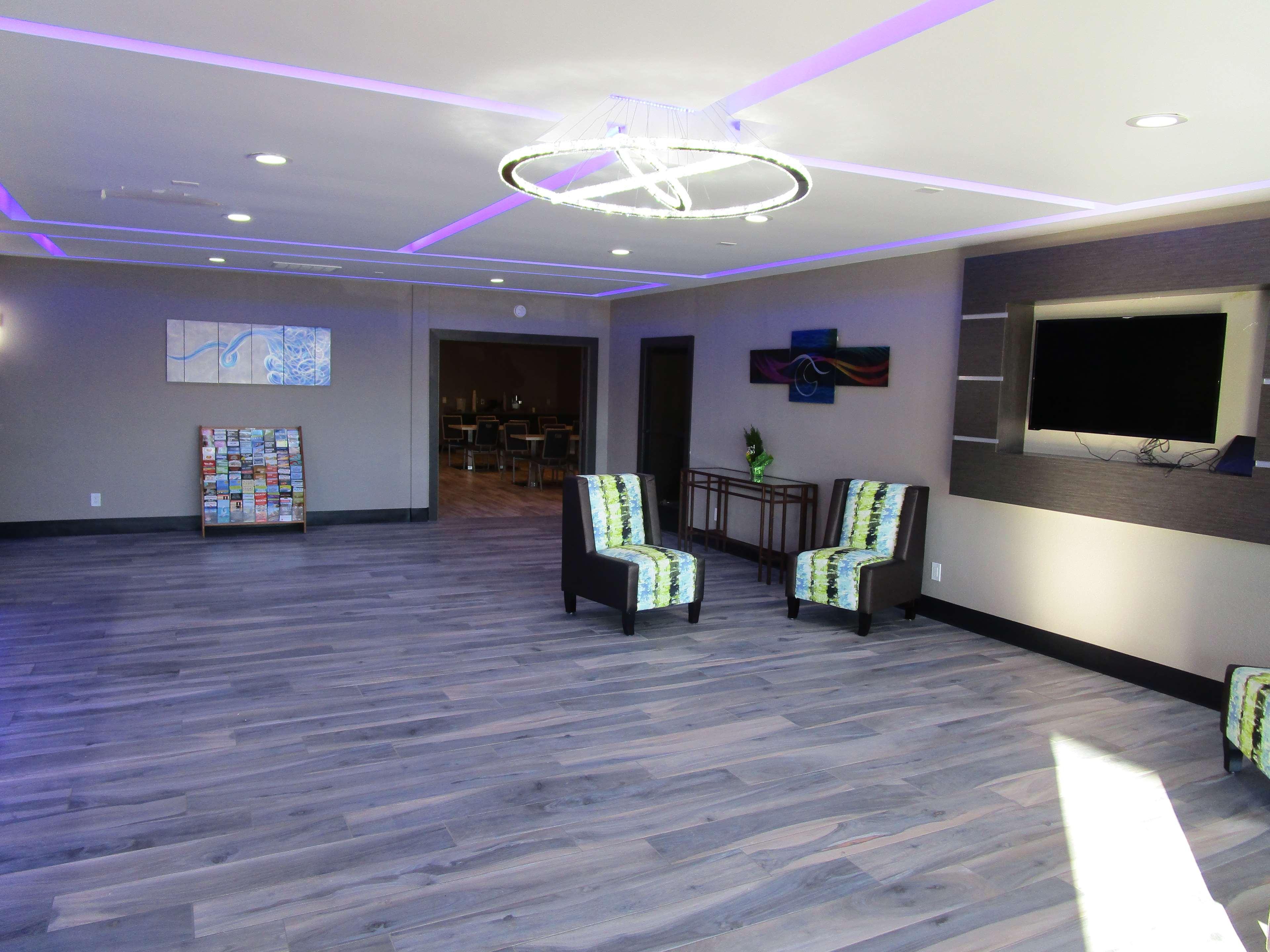 Surestay Plus Hotel By Best Western Point Richmond Exterior photo