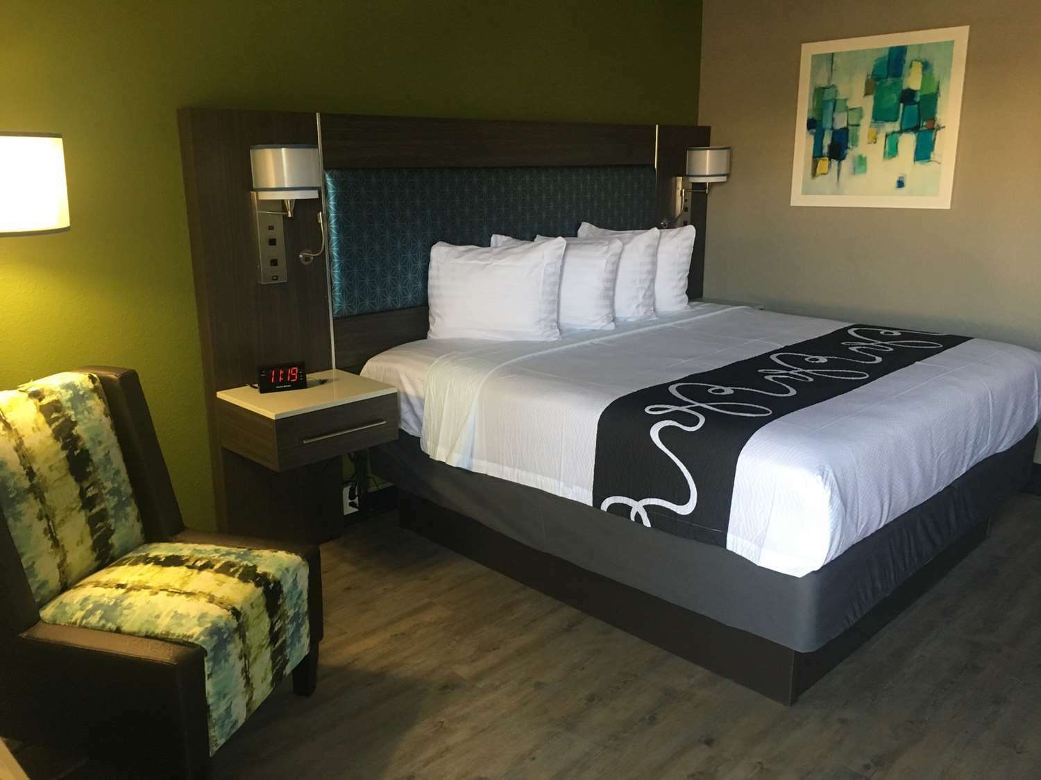 Surestay Plus Hotel By Best Western Point Richmond Exterior photo